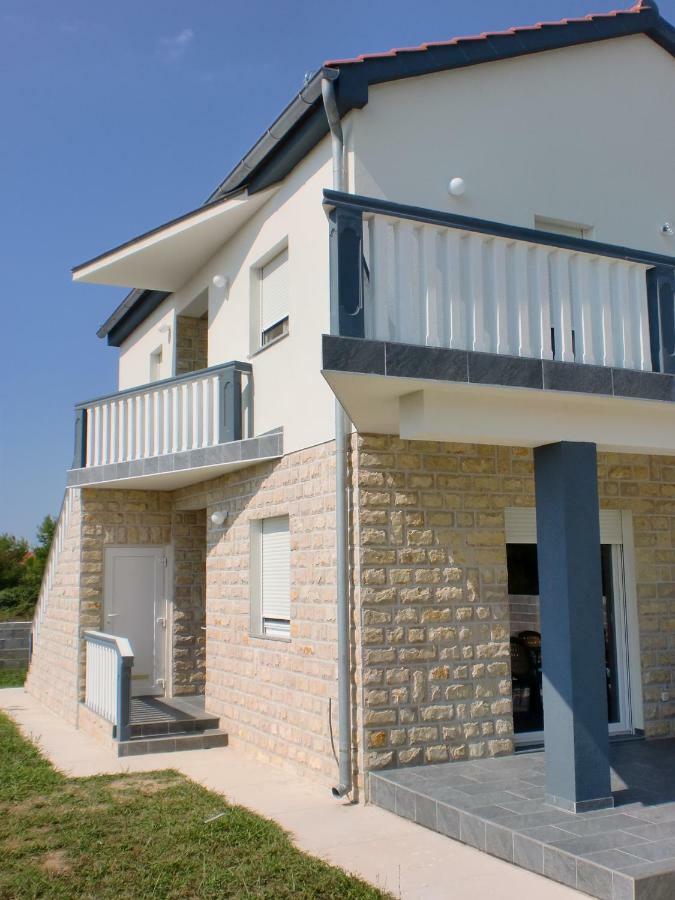Villa Santa Barbara Vrsi Exterior photo